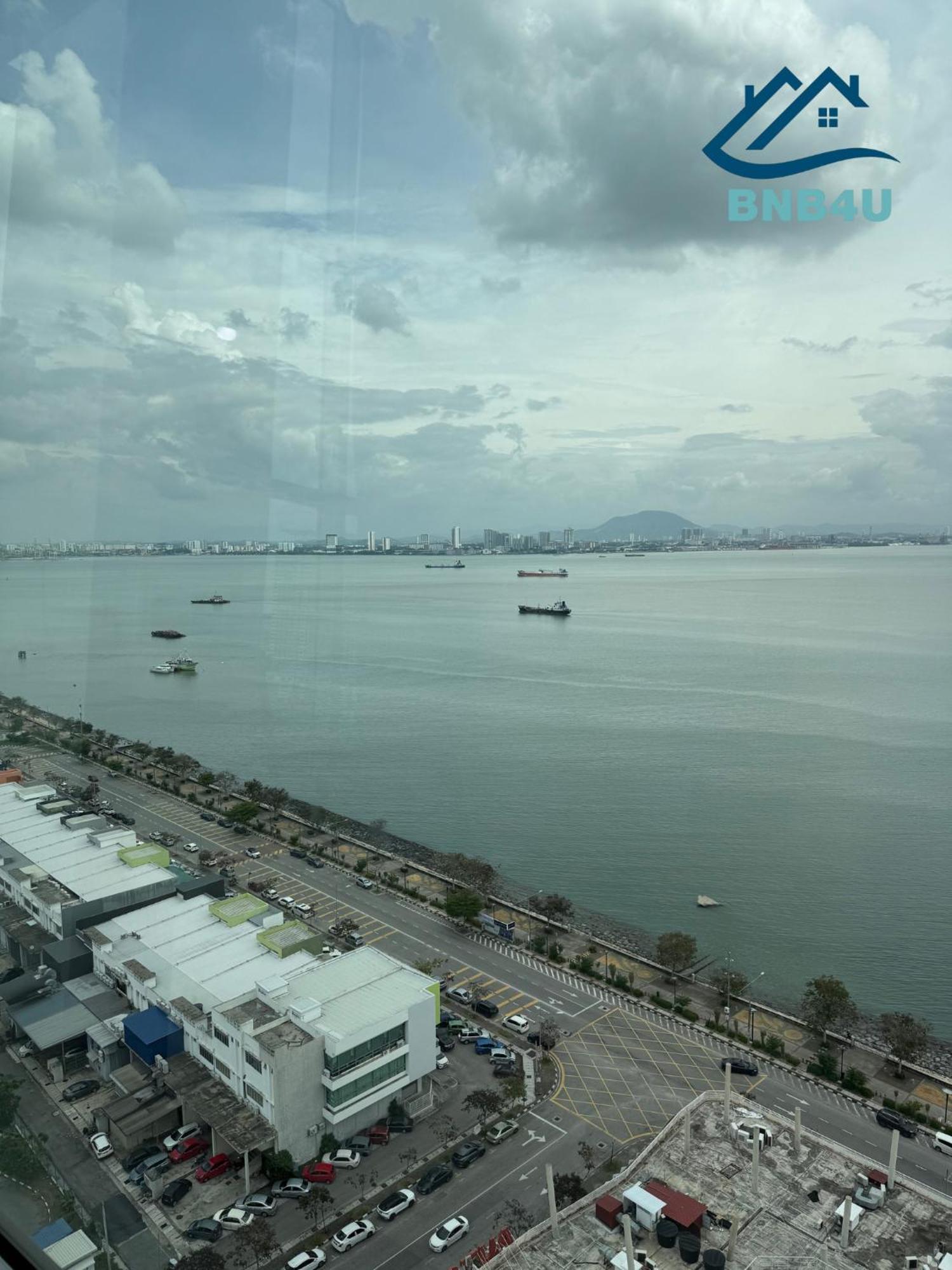 Duplex Seaview Comfort Stay In City By Iz جورج تاون المظهر الخارجي الصورة